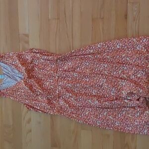 Floral pink dress. Size Medium